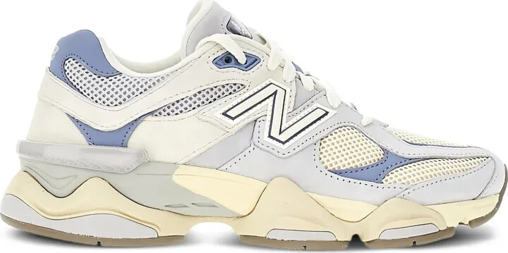 9060 Sneakers