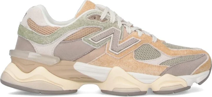 9060 Sneakers
