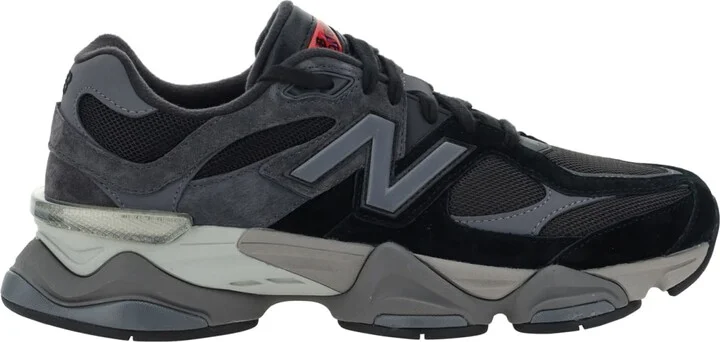 9060 Sneakers