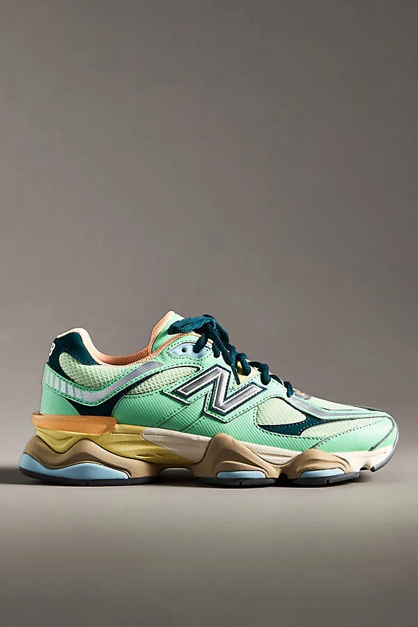 9060 Sneakers