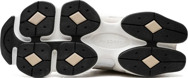 9060 "Turtledove" sneakers - Image 4