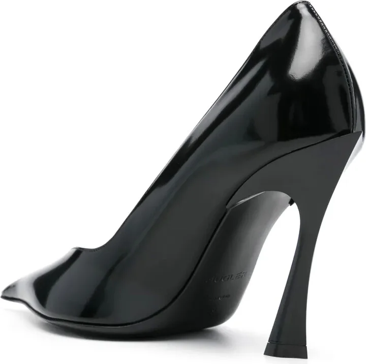 90mm Classic Leather Fang Pumps - Image 3