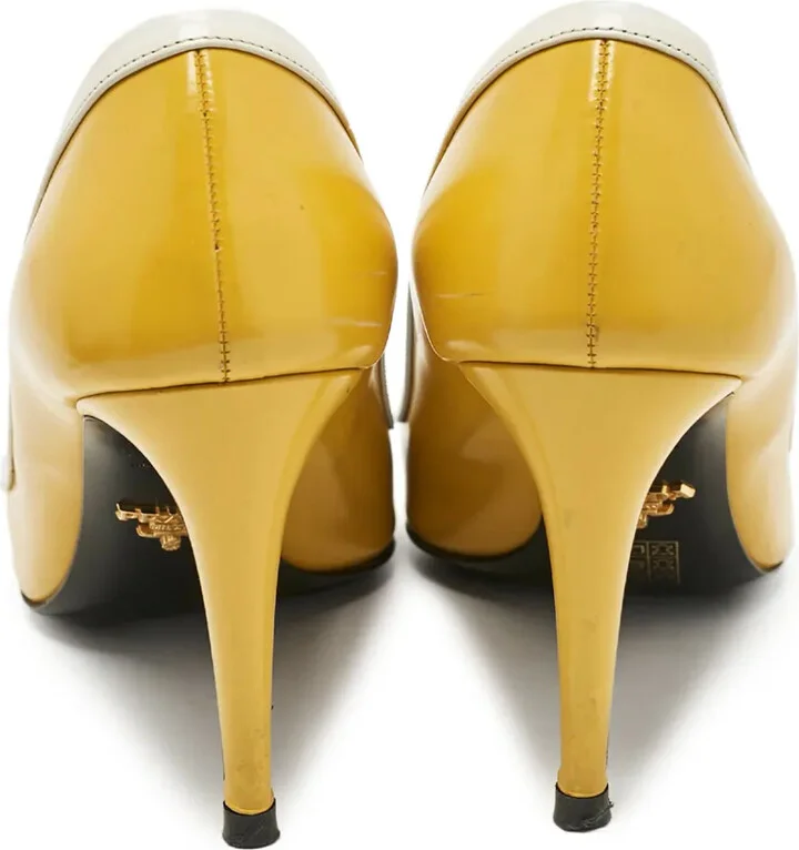 90mm Pointed-Toe Heeled Pumps - Image 3