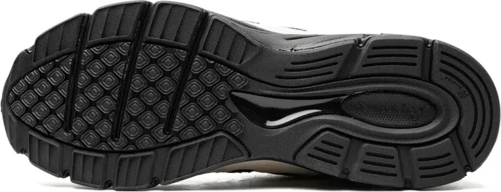 990 Lace-Up Sneakers - Image 4