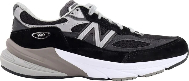 990 Sneakers