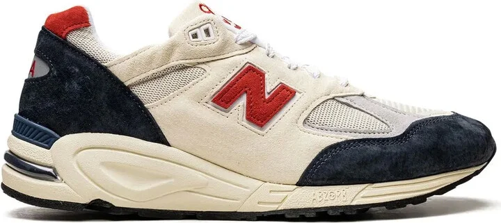 990V2 "Teddy Santis