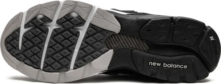 990V3 "DTLR Greyscale" sneakers - Image 4