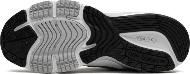 990V6 "Grey" sneakers - Image 4