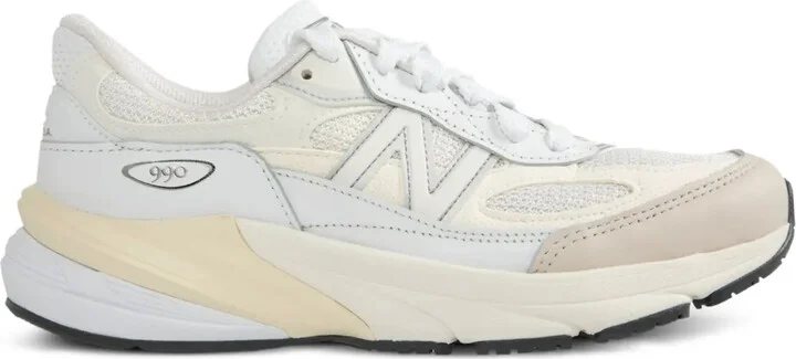 990v6 Sneakers