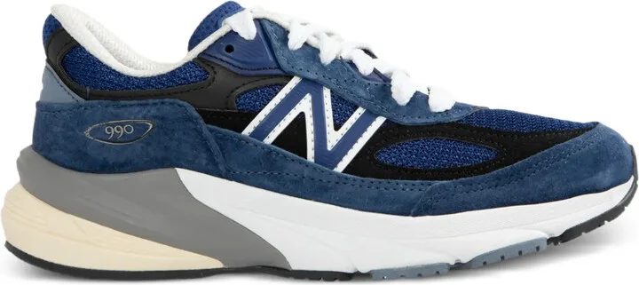 990v6 Sneakers