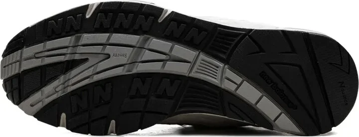 991 "Urban Winter - Image 4