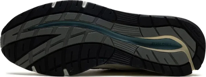 991v2 "MiUK Kith Madison Square Garden" sneakers - Image 4