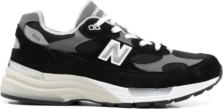 992 Sneakers