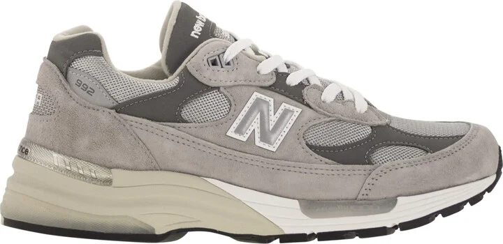 992 - Sneakers