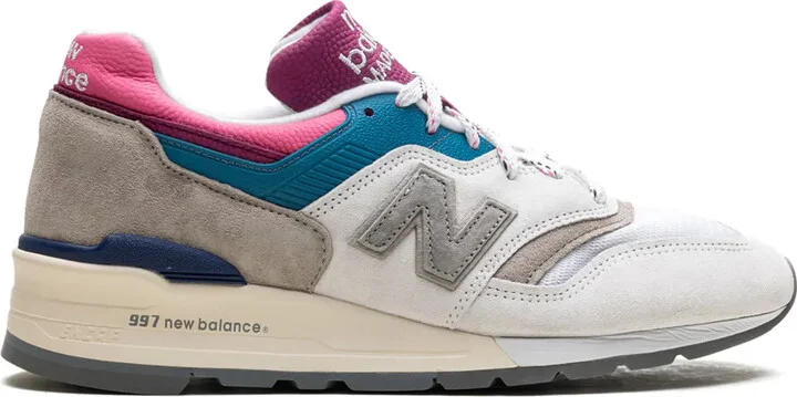 997 Sneakers