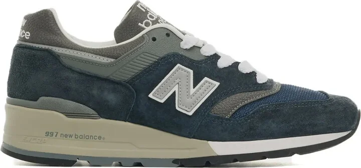 997R sneakers