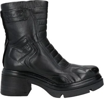 A. s.98 Woman Ankle boots