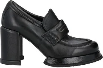 A. s.98 Woman Loafers