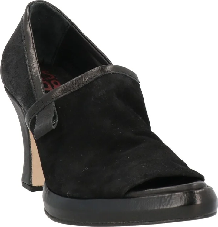 A. s.98 Woman Pumps - Image 4