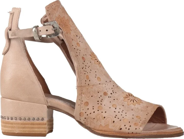 A. s.98 Woman Sandals - Image 3