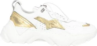 A. s.98 Woman Sneakers