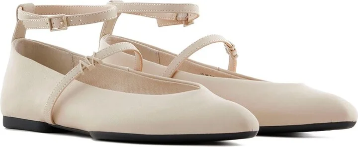 A | X ARMANI EXCHANGE Women's Contemporary Flat Sandal