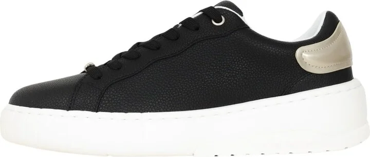 A | X ARMANI EXCHANGE Women's Lash Classic Sneaker