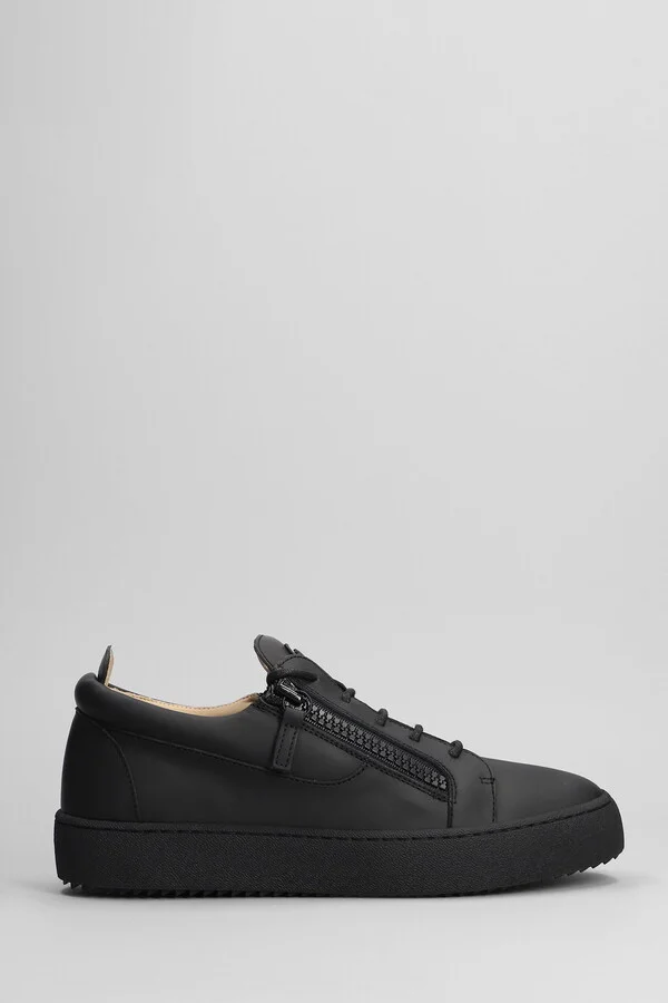 A1 Sneakers In Black Leather