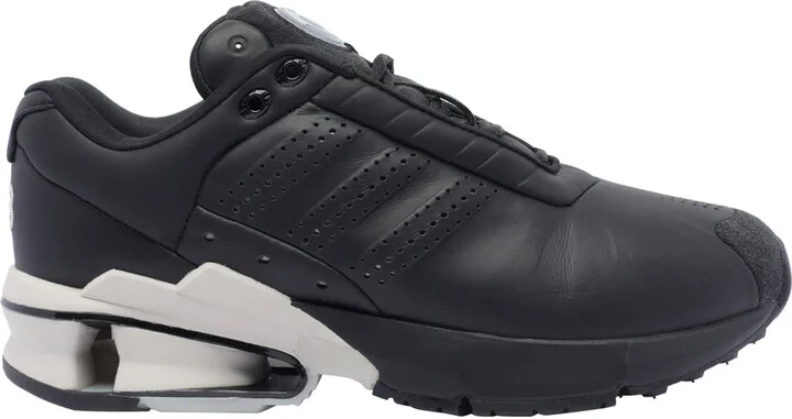 A3 Control Sneakers
