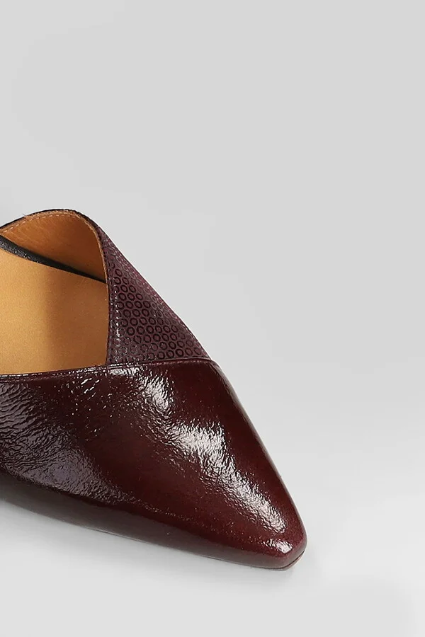 Abanon Pumps In Bordeaux Leather - Image 5