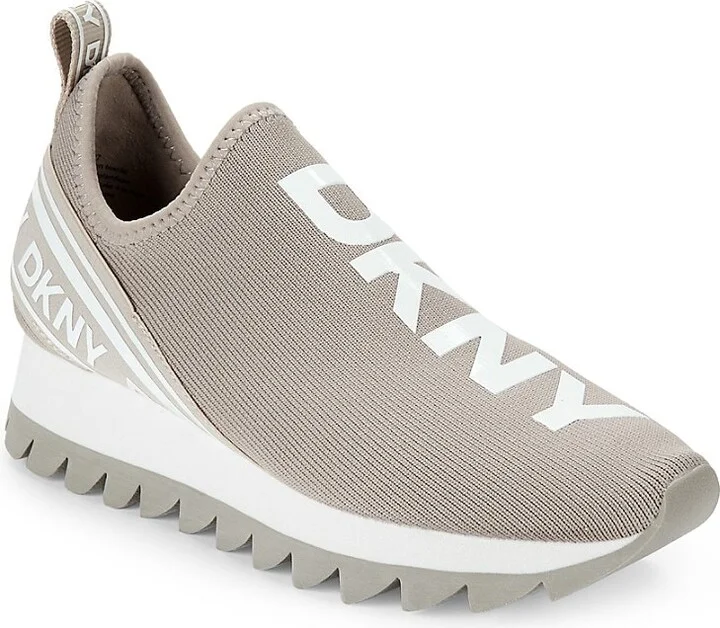 Abbi Textured Logo Slip On Sneakers - Image 2