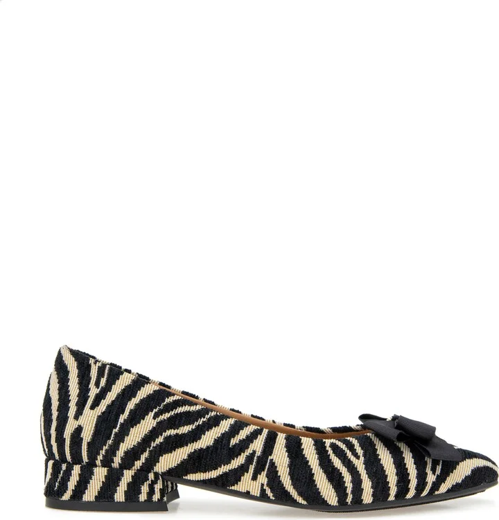 Abigail Bow Pump - Image 3