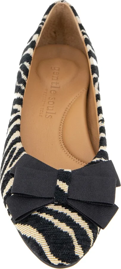 Abigail Bow Pump - Image 4