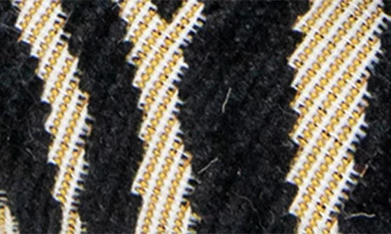 Abigail Bow Pump - Image 9