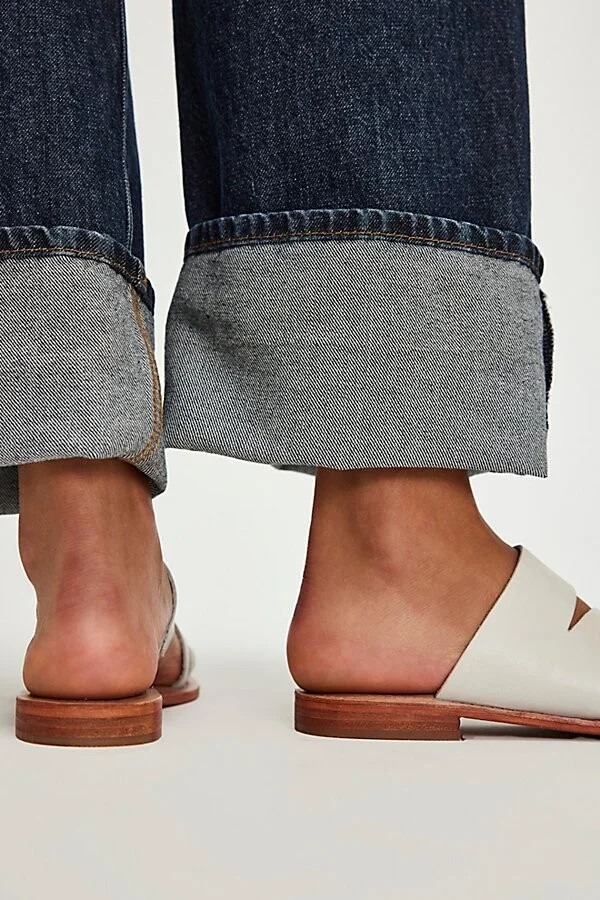 Abilene Toe Loop Sandals - Image 3