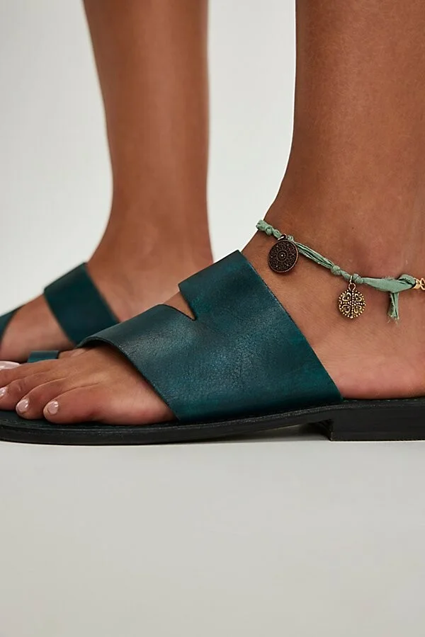 Abilene Toe Loop Sandals - Image 2