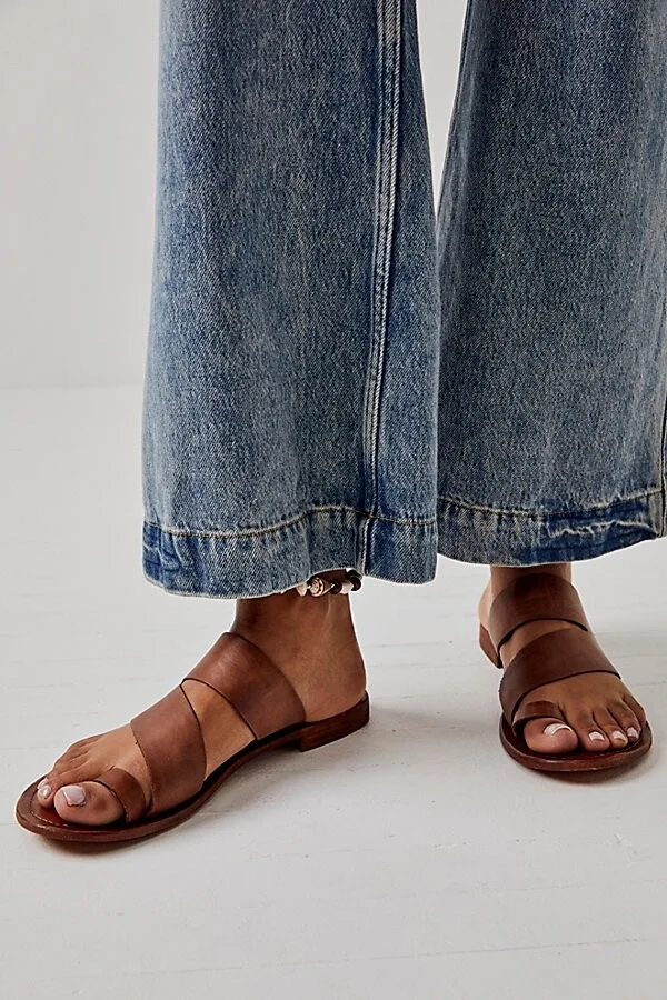 Abilene Toe Loop Sandals - Image 2