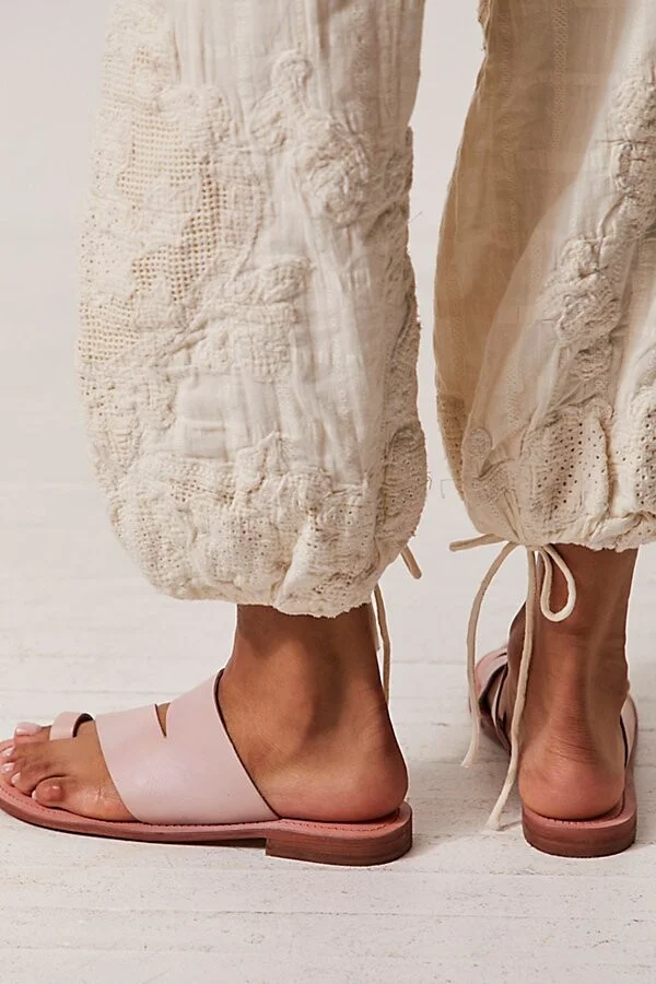Abilene Toe Loop Sandals - Image 3