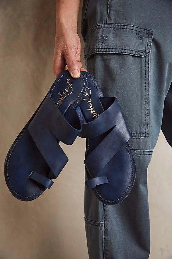 Abilene Toe Loop Sandals - Image 3