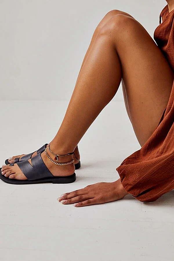 Abilene Toe Loop Sandals