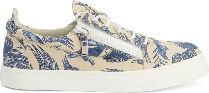 Abstract Print Low-Top Sneakers