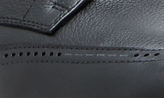 Acari Wingtip Derby - Image 9