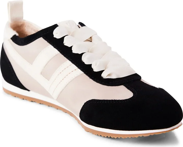 Aces Sneaker