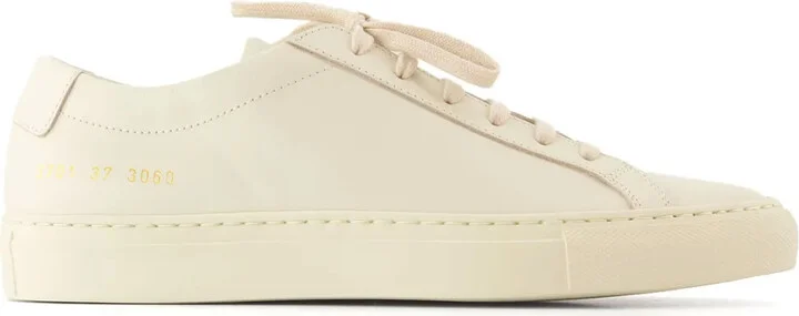 Achilles 3701 trainers
