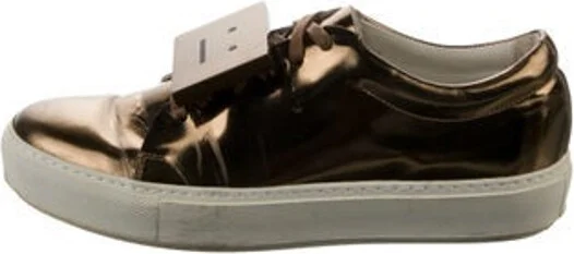 Acne Studios