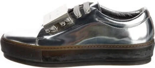 Acne Studios