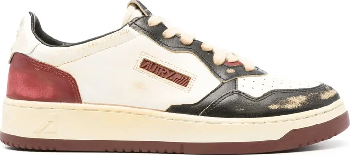 Action leather sneakers