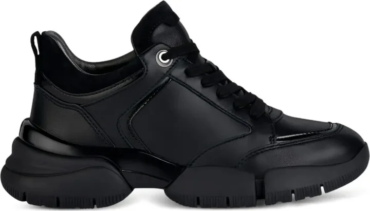 Adacter sneakers