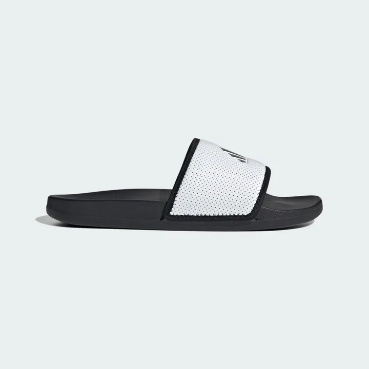 Core Black / Core Black / Cloud White