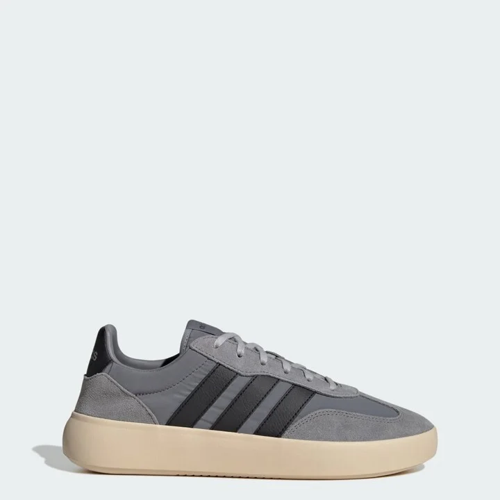 Grey Three / Core Black / Grey Two